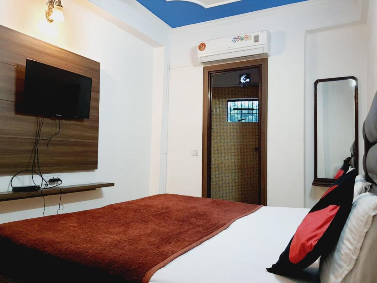 Bhawana Hotel Agra  Exteriör bild
